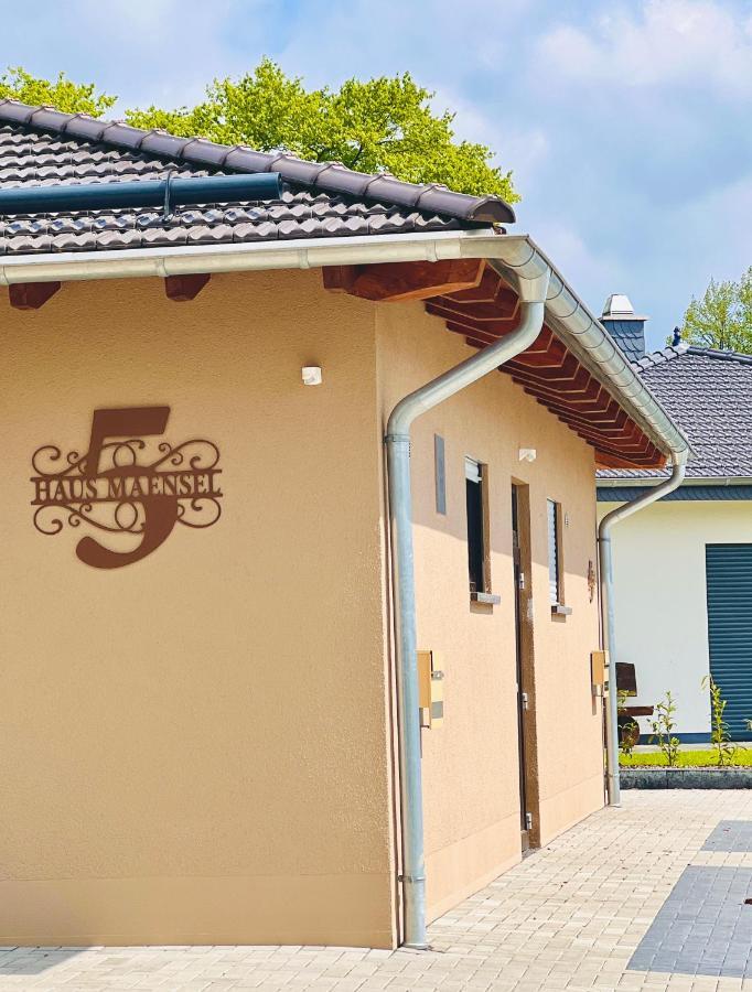 Haus Maensel Lägenhet Kelberg Exteriör bild